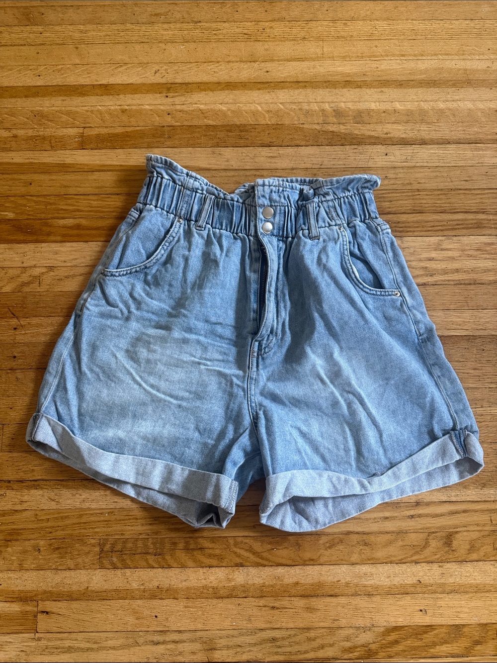 H&M Light Blue Paperbag Waist Denim Shorts, Size 4